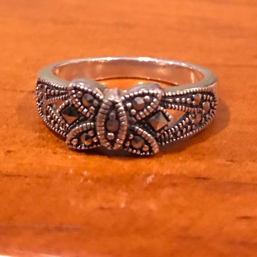 Sterling/Marcasite Band.  Sz 8 Promise Ring - Picture 3 of 5